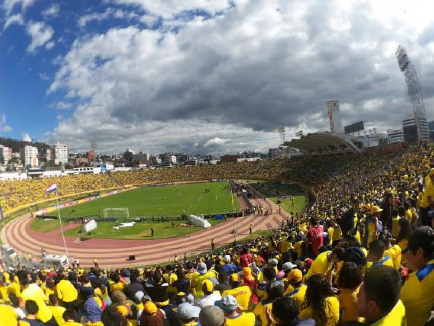 Ecuador jugará con público