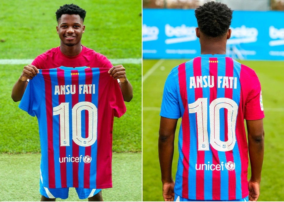 Ansu Fati hereda la 10 de Messi