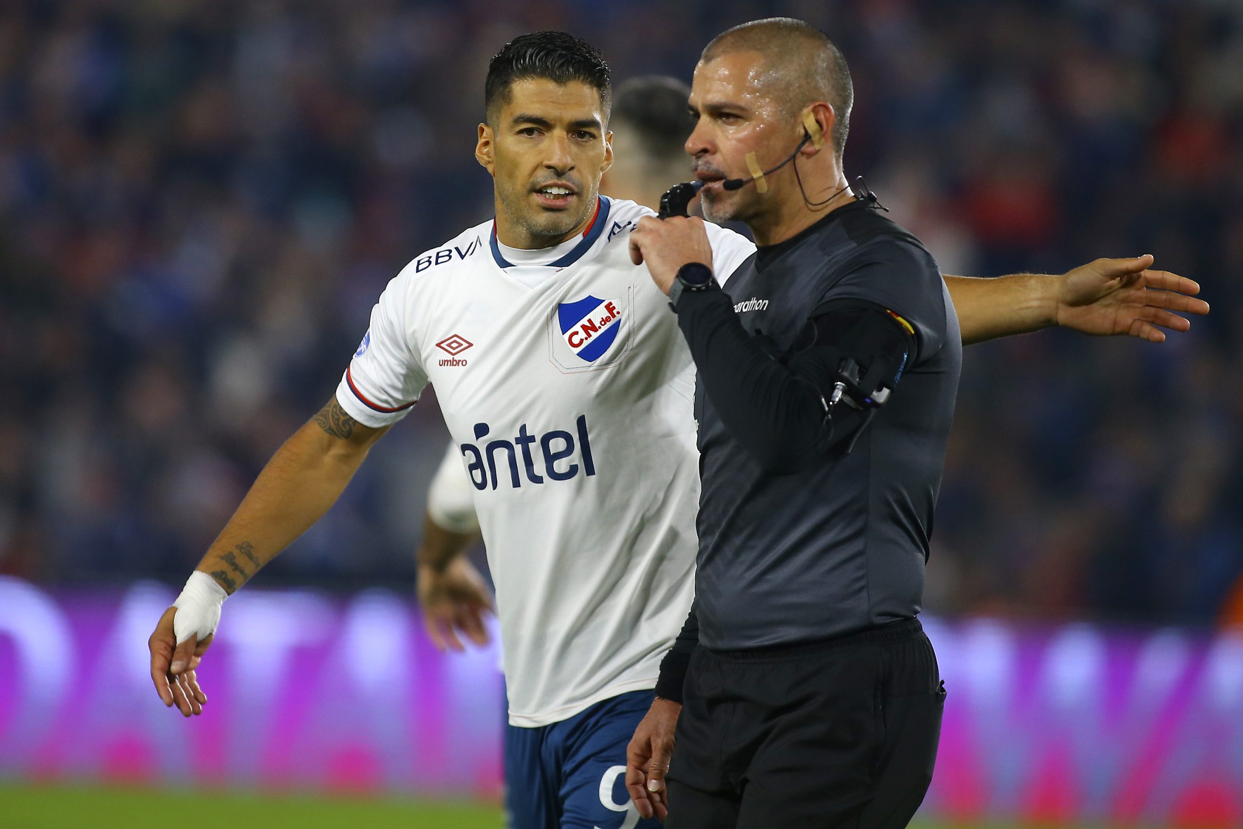 Nacional pierde en debut de Suarez